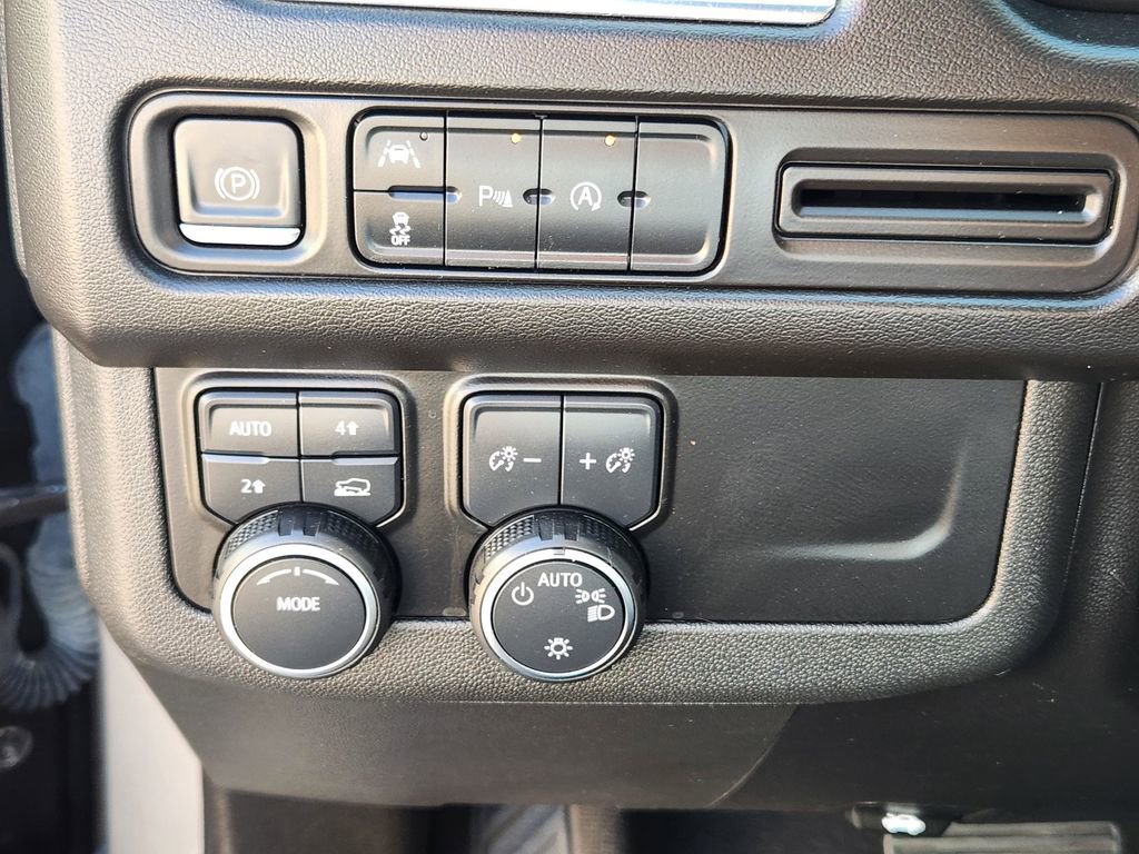 Used 2023 Chevrolet Tahoe LT image 12