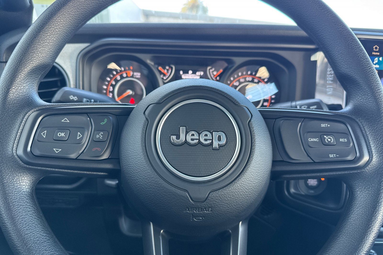 New 2026 Jeep Gladiator Sport image 21