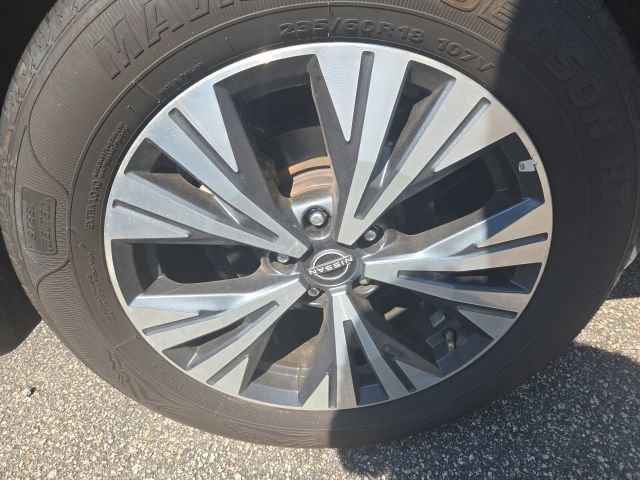 Certified 2023 Nissan Rogue SV w/ SV Premium B Package AWD/4WD image 11