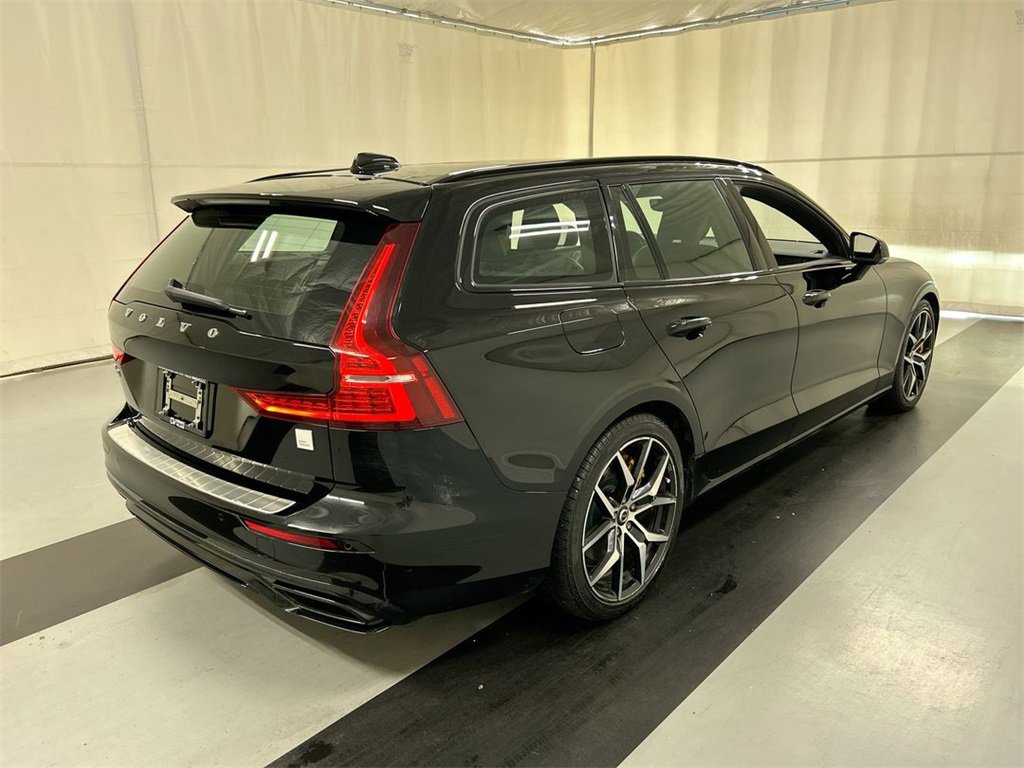 Used 2021 Volvo V60 T8 Polestar image 2