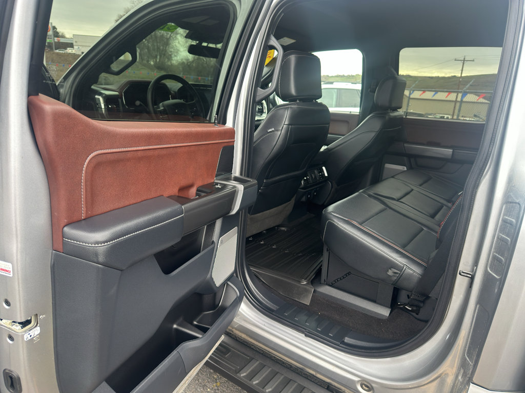 Used 2022 Ford F150 Lariat image 10