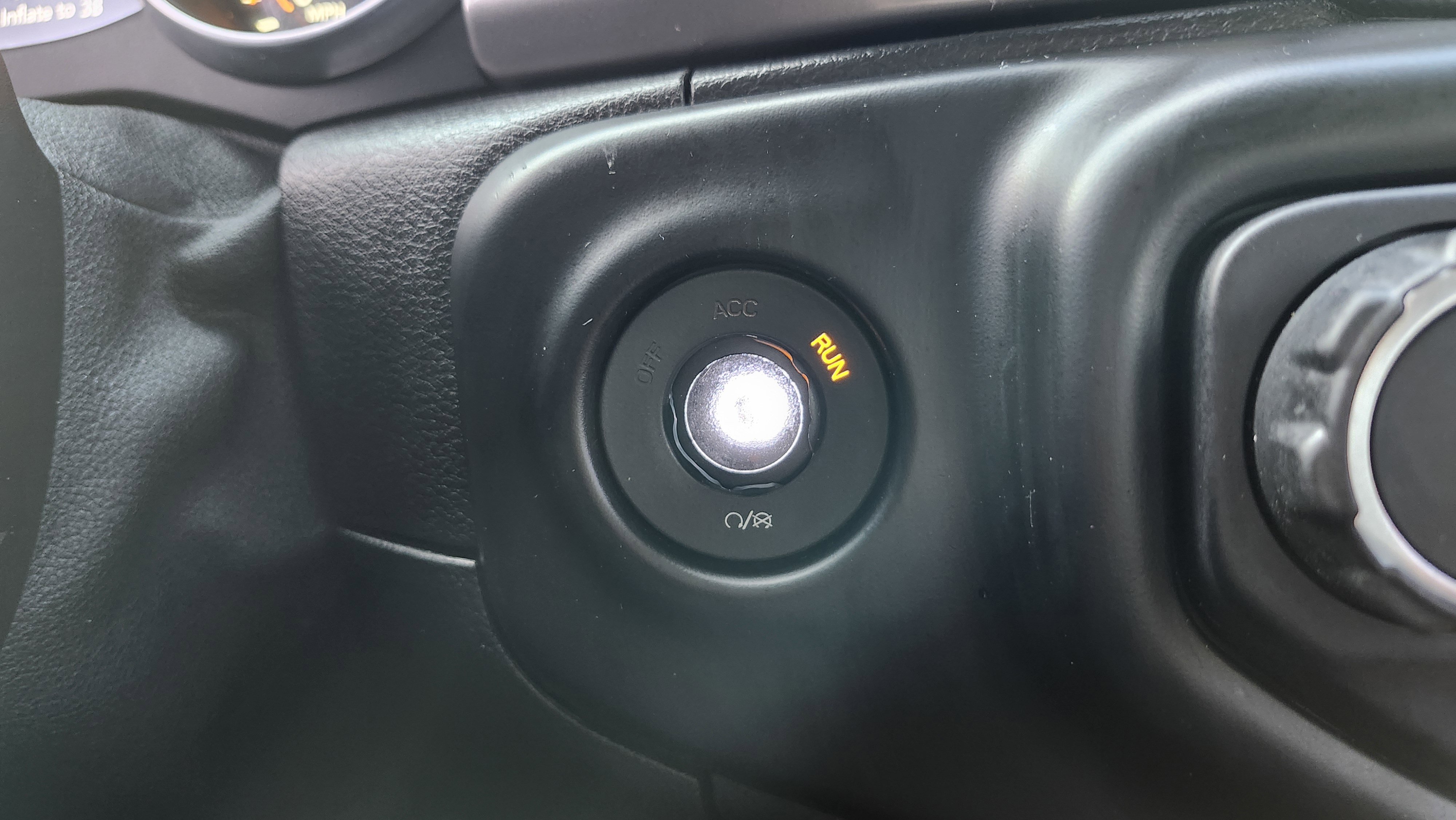 Used 2020 Jeep Wrangler Unlimited Sahara w/ Safety Group image 6