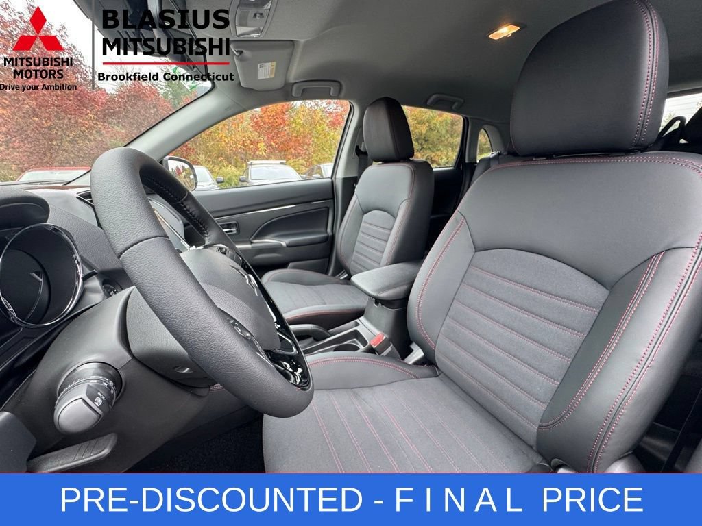 Used 2025 Mitsubishi Outlander Sport SE AWD/4WD image 10