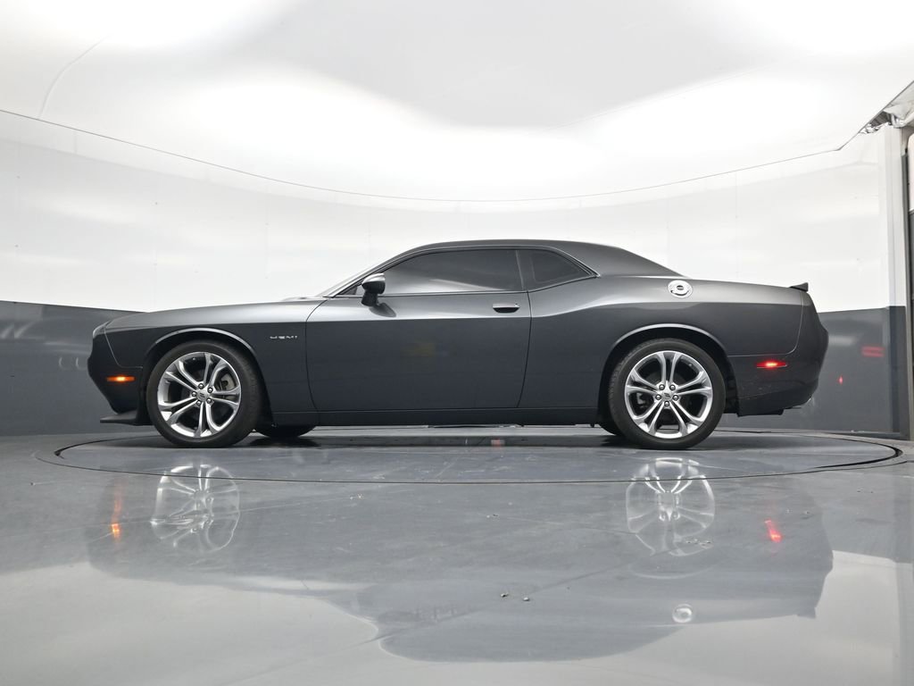 Used 2022 Dodge Challenger R/T RWD image 21