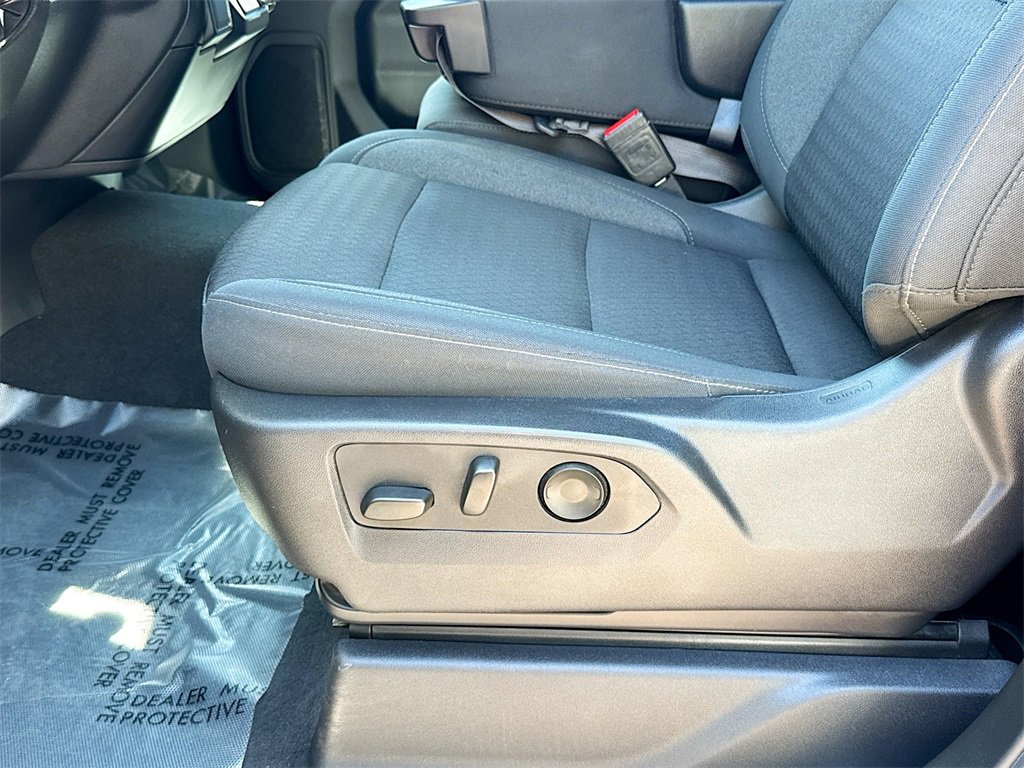 Used 2024 Chevrolet Silverado 1500 Custom Trail Boss w/ Turbomax Blackout Package image 18