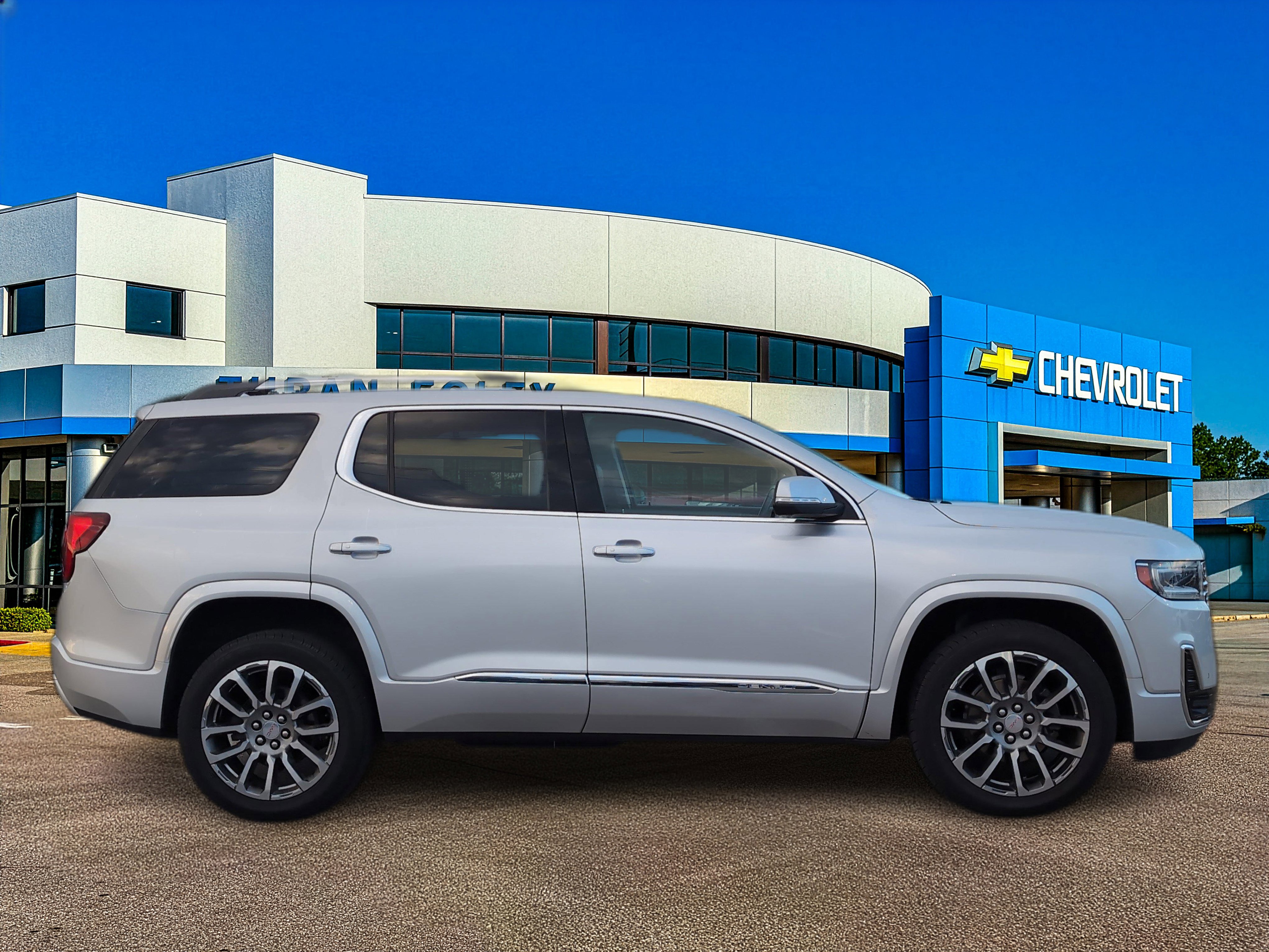 Used 2020 GMC Acadia Denali w/ LPO, Floor Liner Package image 6