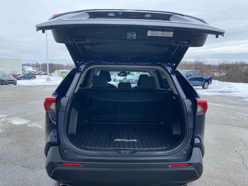 Used 2023 Toyota RAV4 XLE image 15