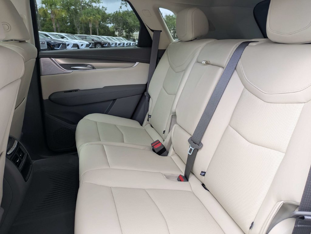 New 2026 Cadillac XT5 Premium Luxury w/ Driver Assist Package FWD image 16
