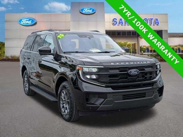 Certified 2025 Ford Expedition Active RWD image 1