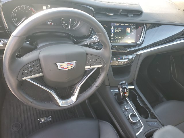 Certified 2024 Cadillac XT6 Premium Luxury w/ LPO, Floor Liner Package AWD/4WD image 15