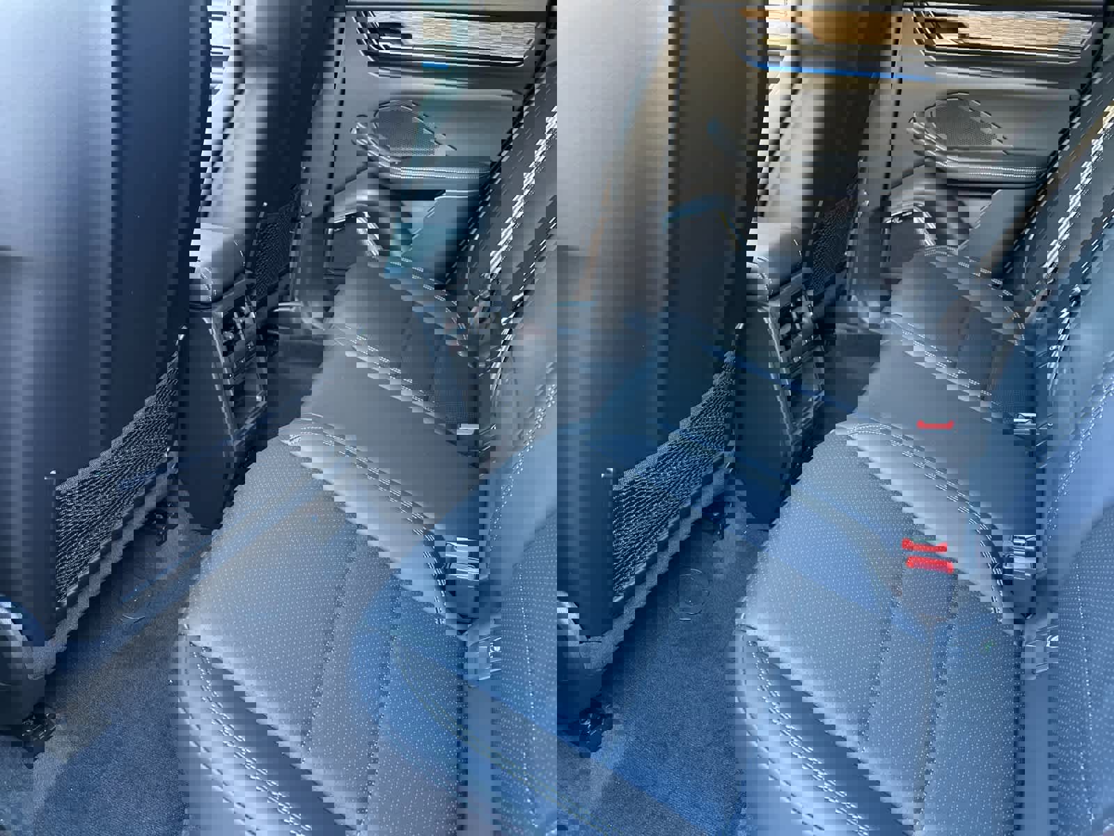 New 2025 Porsche Macan Turbo Electric image 13