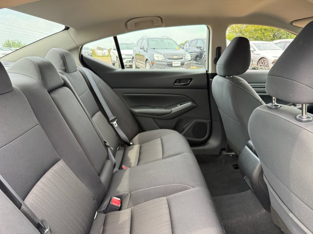 Used 2024 Nissan Altima 2.5 SV FWD image 38