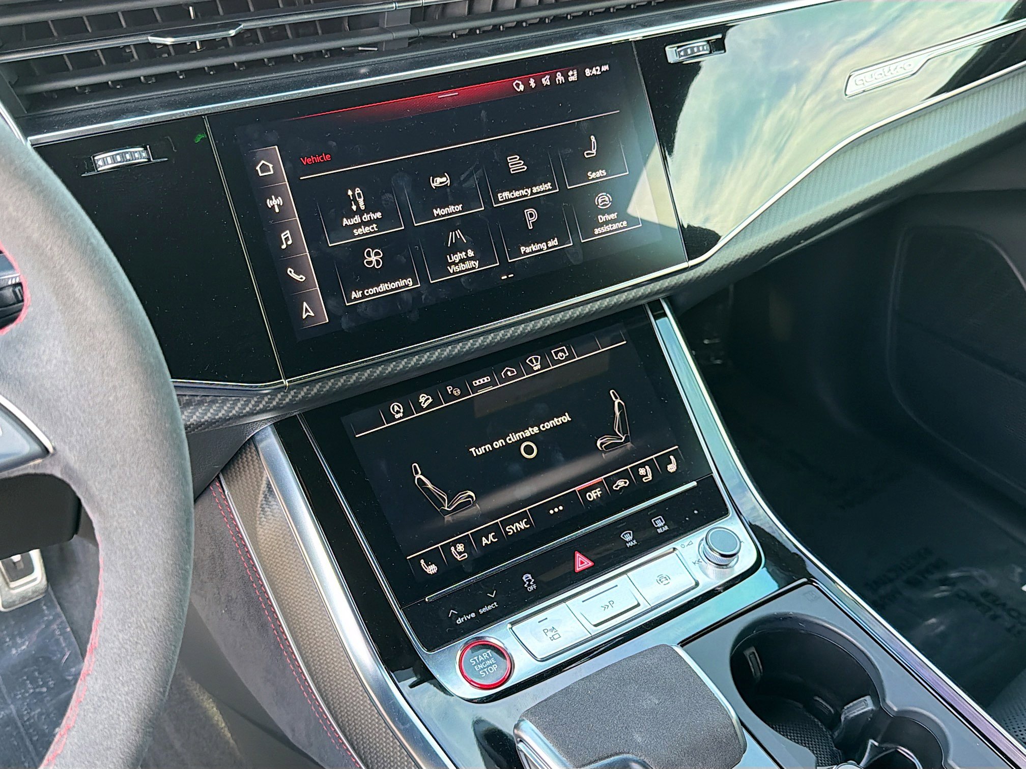 Used 2024 Audi RS Q8 w/ Black Optic Package image 27