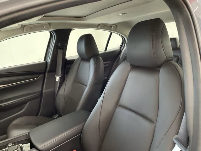 Certified 2025 MAZDA MAZDA3 2.5 Turbo Sedan w/Premium Plus image 19