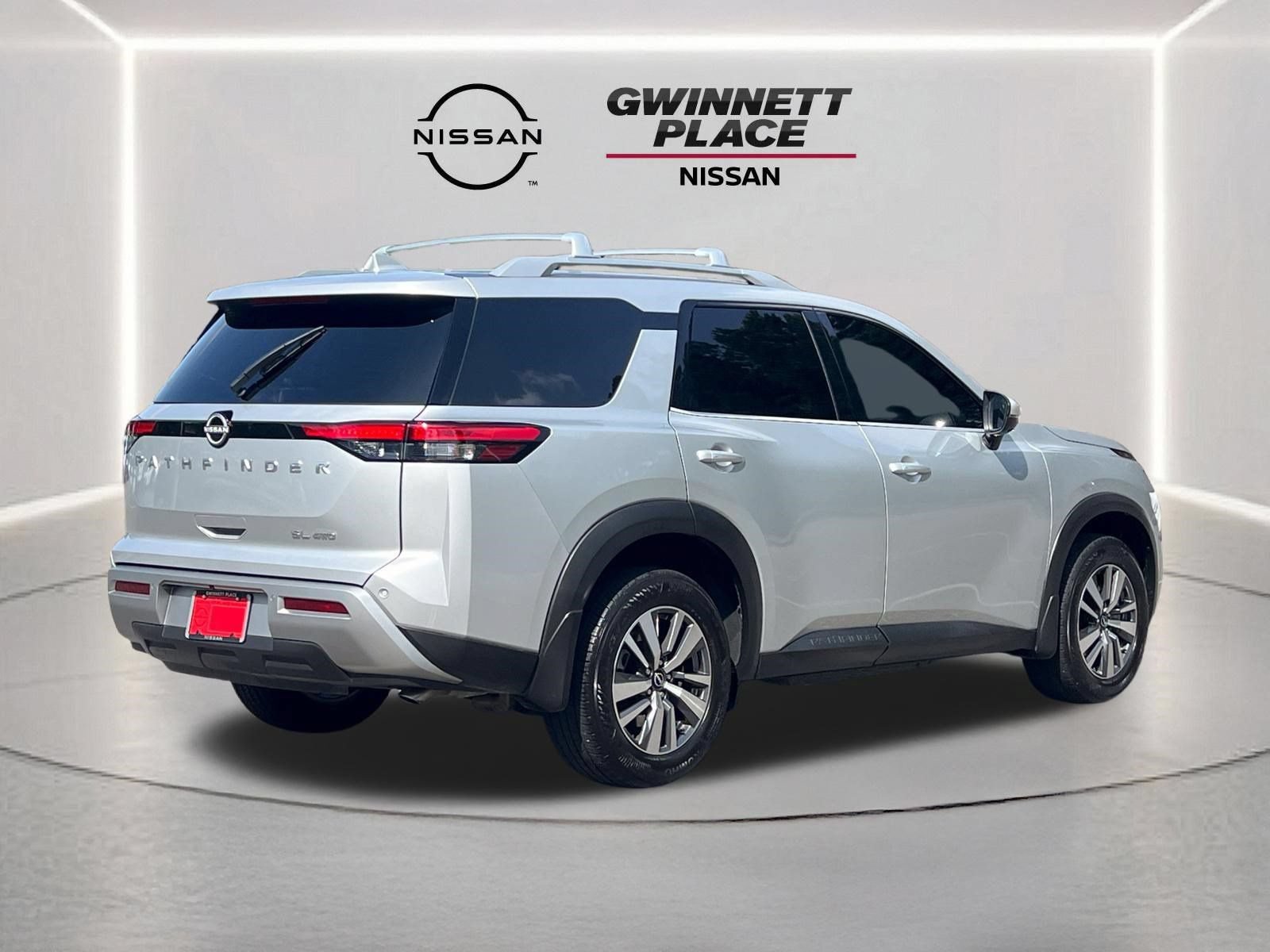 Certified 2025 Nissan Pathfinder SL w/ Cargo Package AWD/4WD image 24