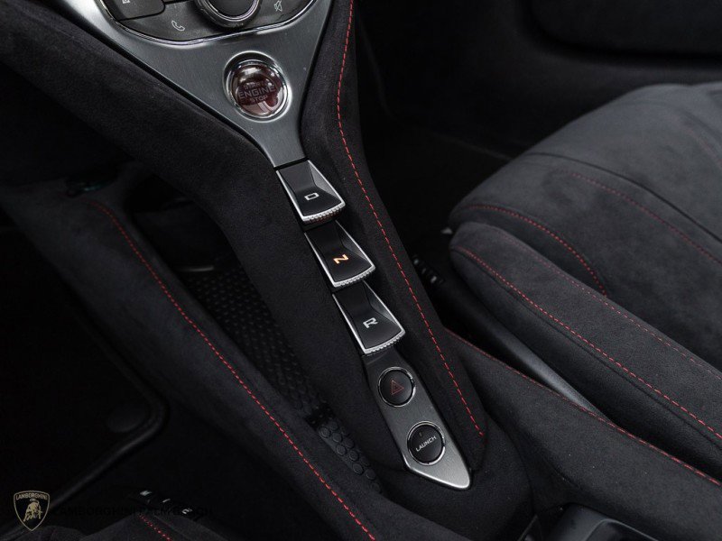 Used 2021 McLaren 720S Luxury image 17