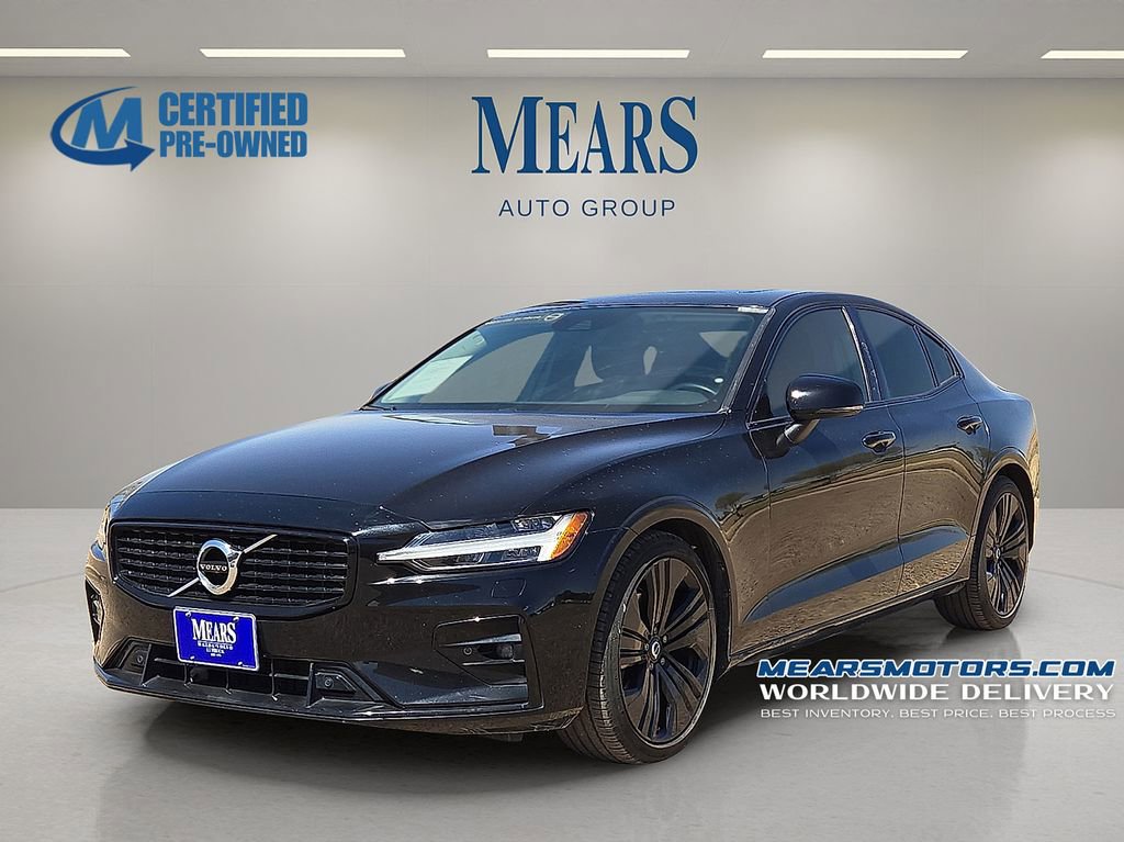 Used 2022 Volvo S60 B5 Momentum