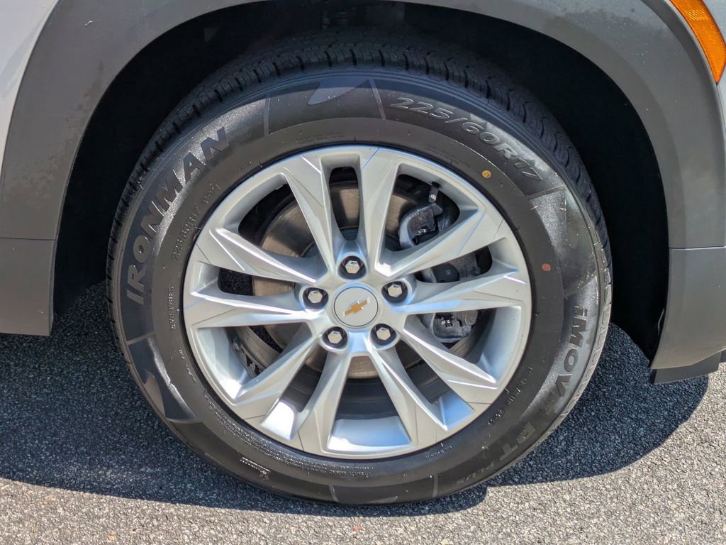 Used 2023 Chevrolet TrailBlazer LS image 12