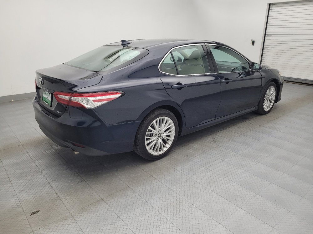 Used 2020 Toyota Camry XLE image 10