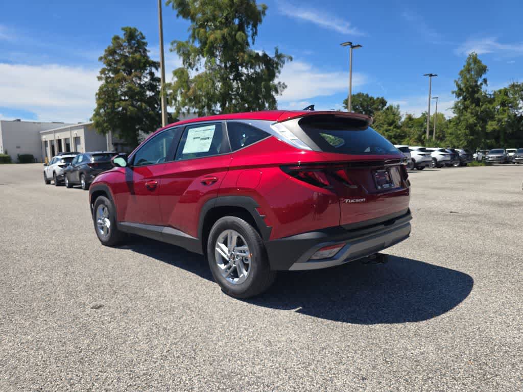 New 2026 Hyundai Tucson SE w/ Tow & Go Package FWD image 4