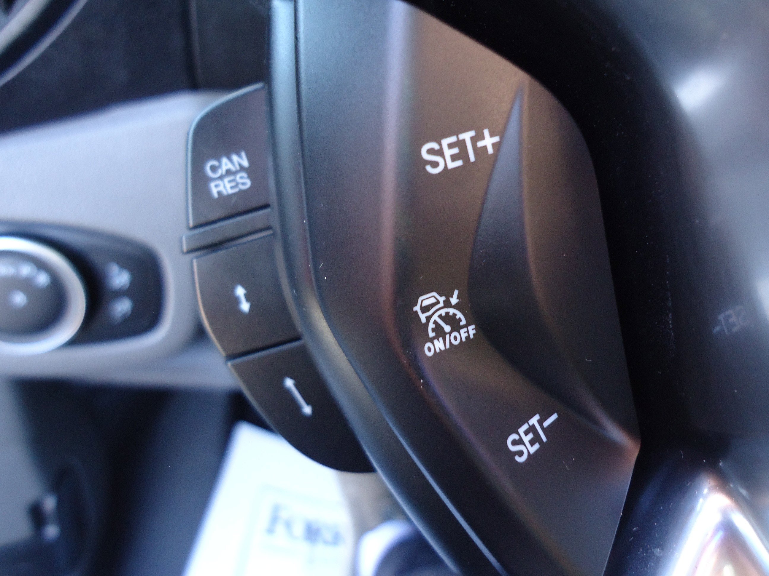 Used 2023 Ford Transit Connect XLT image 19