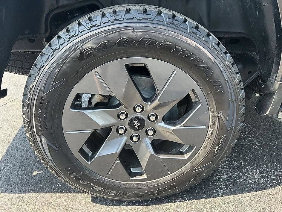 Used 2022 Ford F150 Lightning Lariat AWD/4WD image 26