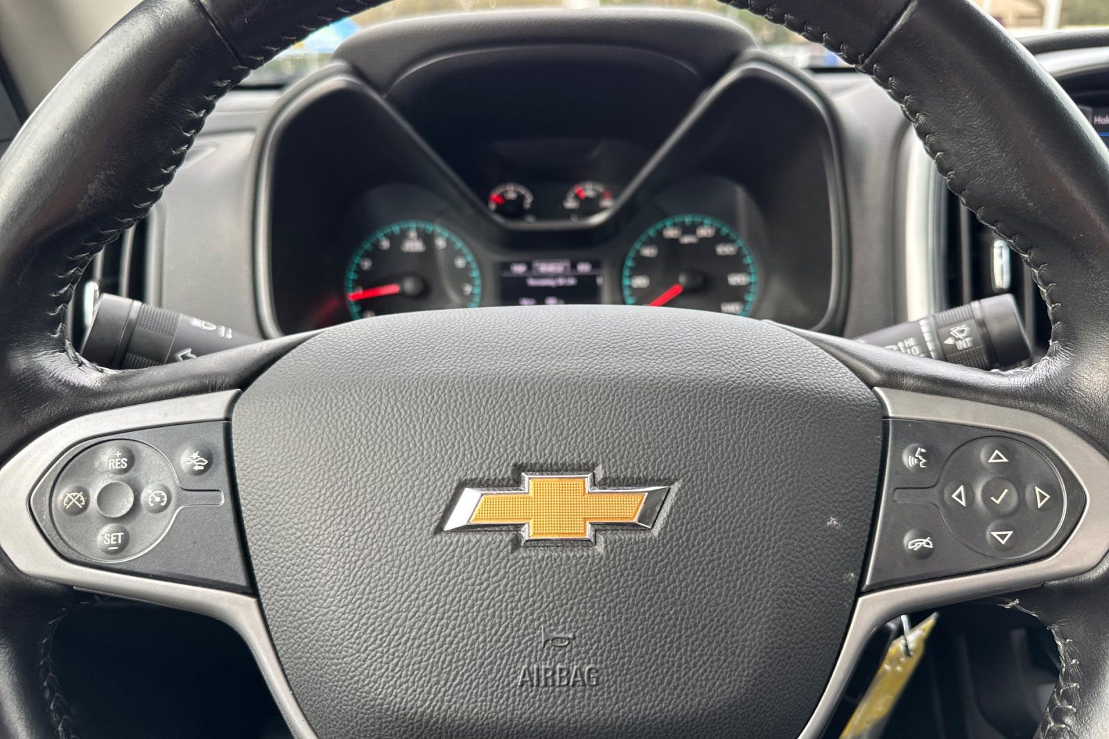 Used 2022 Chevrolet Colorado LT w/ Fleet Safety Package image 23