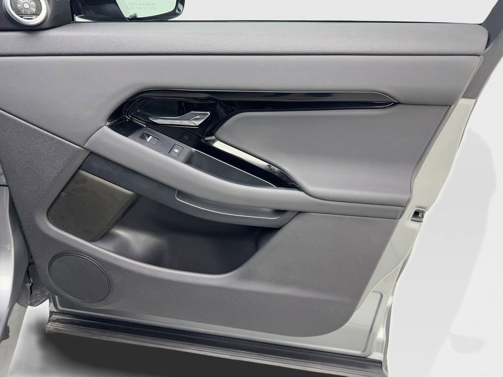 Used 2025 Land Rover Range Rover Evoque S image 48
