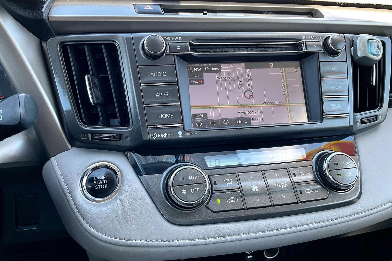 Used 2015 Toyota RAV4 Limited FWD image 23
