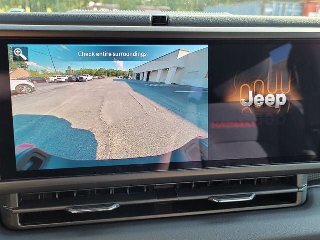 New 2025 Jeep Gladiator Rubicon w/ Convenience Group AWD/4WD image 19