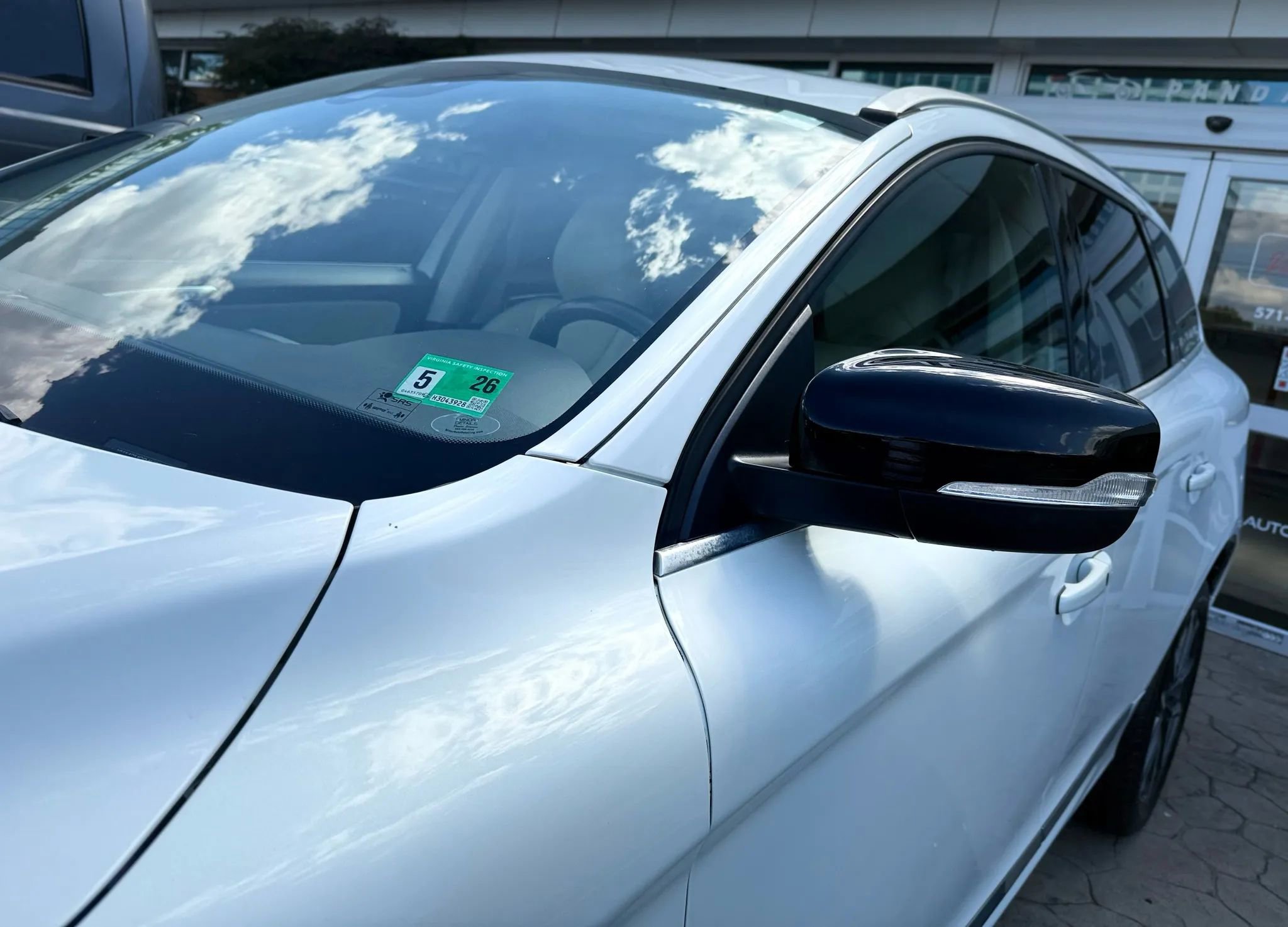 Used 2017 Volvo XC60 T6 Dynamic w/ Preferred Option Package image 52