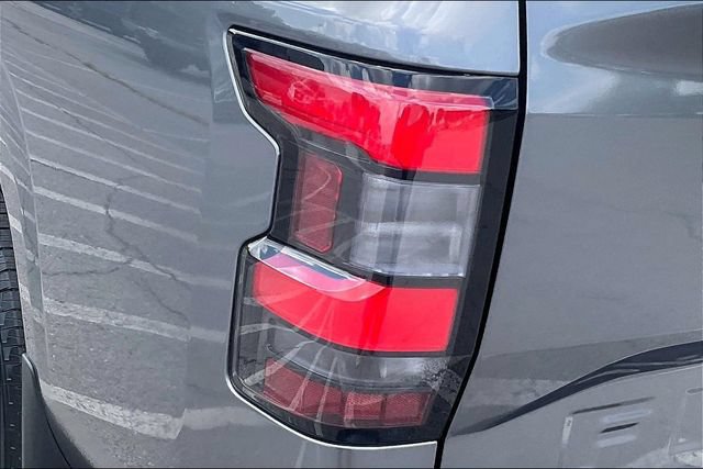Used 2025 Nissan Frontier SV RWD image 28