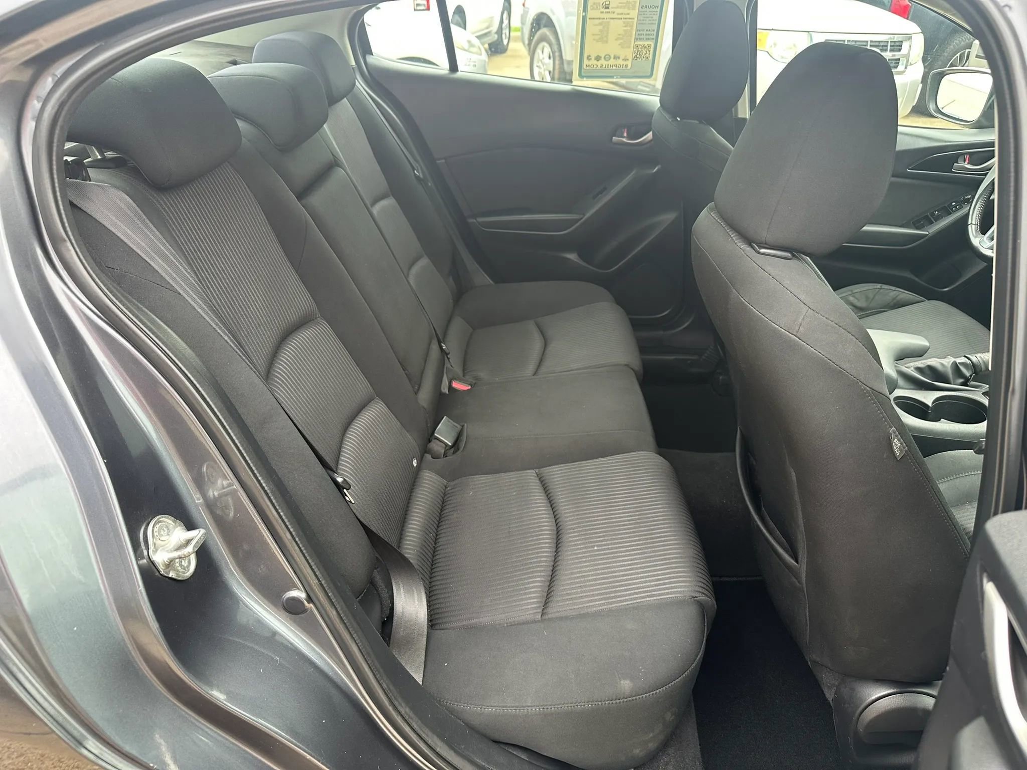 Used 2016 MAZDA MAZDA3 i Touring FWD image 11