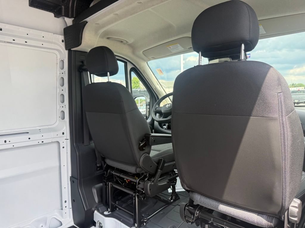 Used 2024 RAM ProMaster 2500 FWD image 47