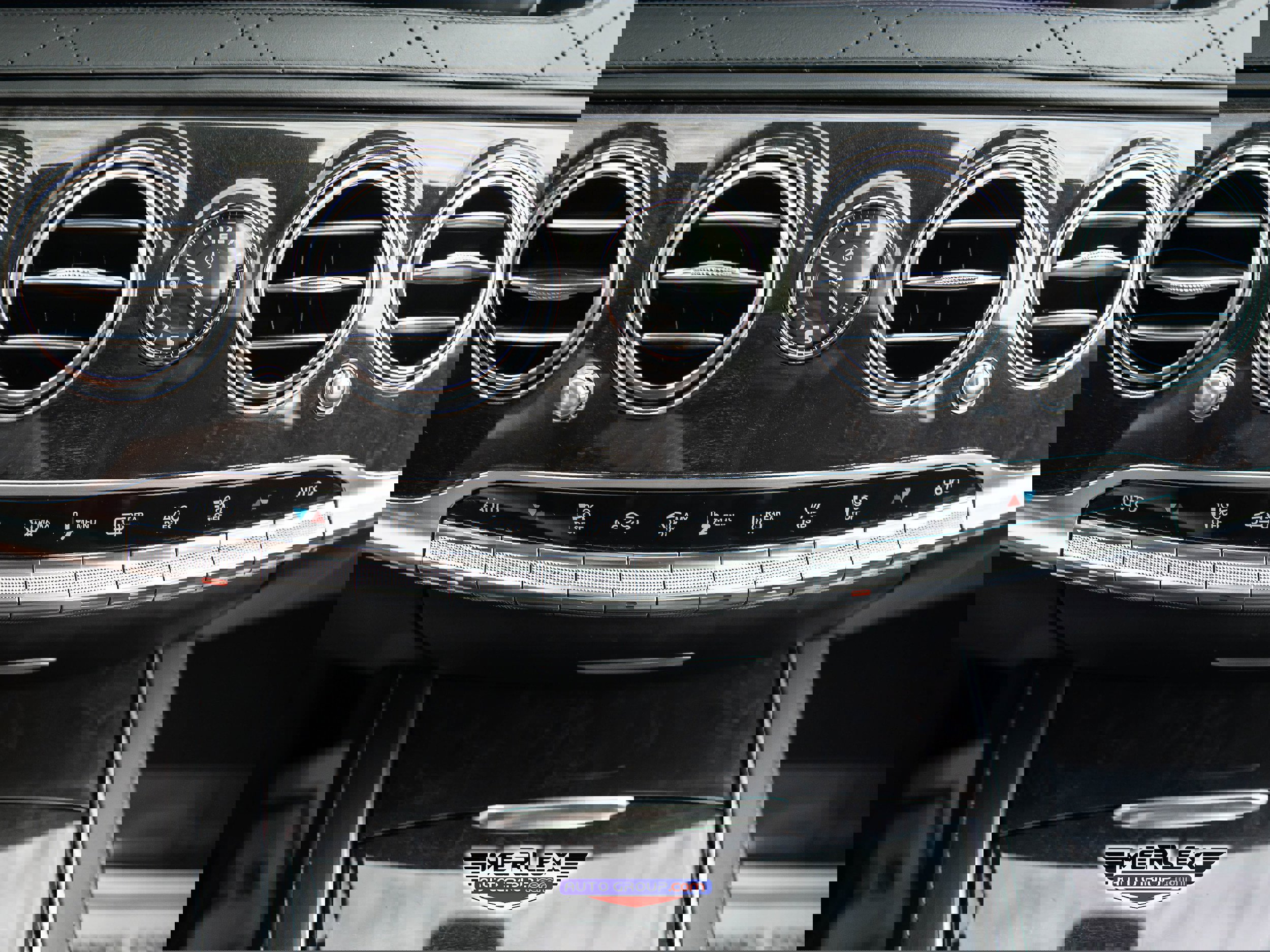 Used 2019 Mercedes-Benz S 560 4MATIC Sedan w/ Premium Package image 35