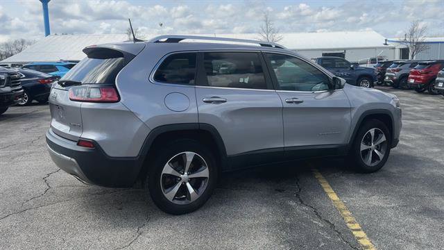 Used 2019 Jeep Cherokee Limited AWD/4WD image 8