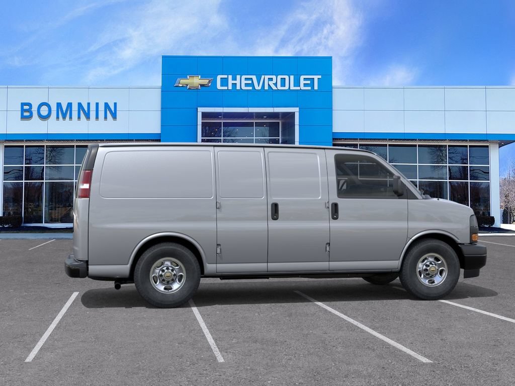 New 2026 Chevrolet Express 3500 RWD image 6