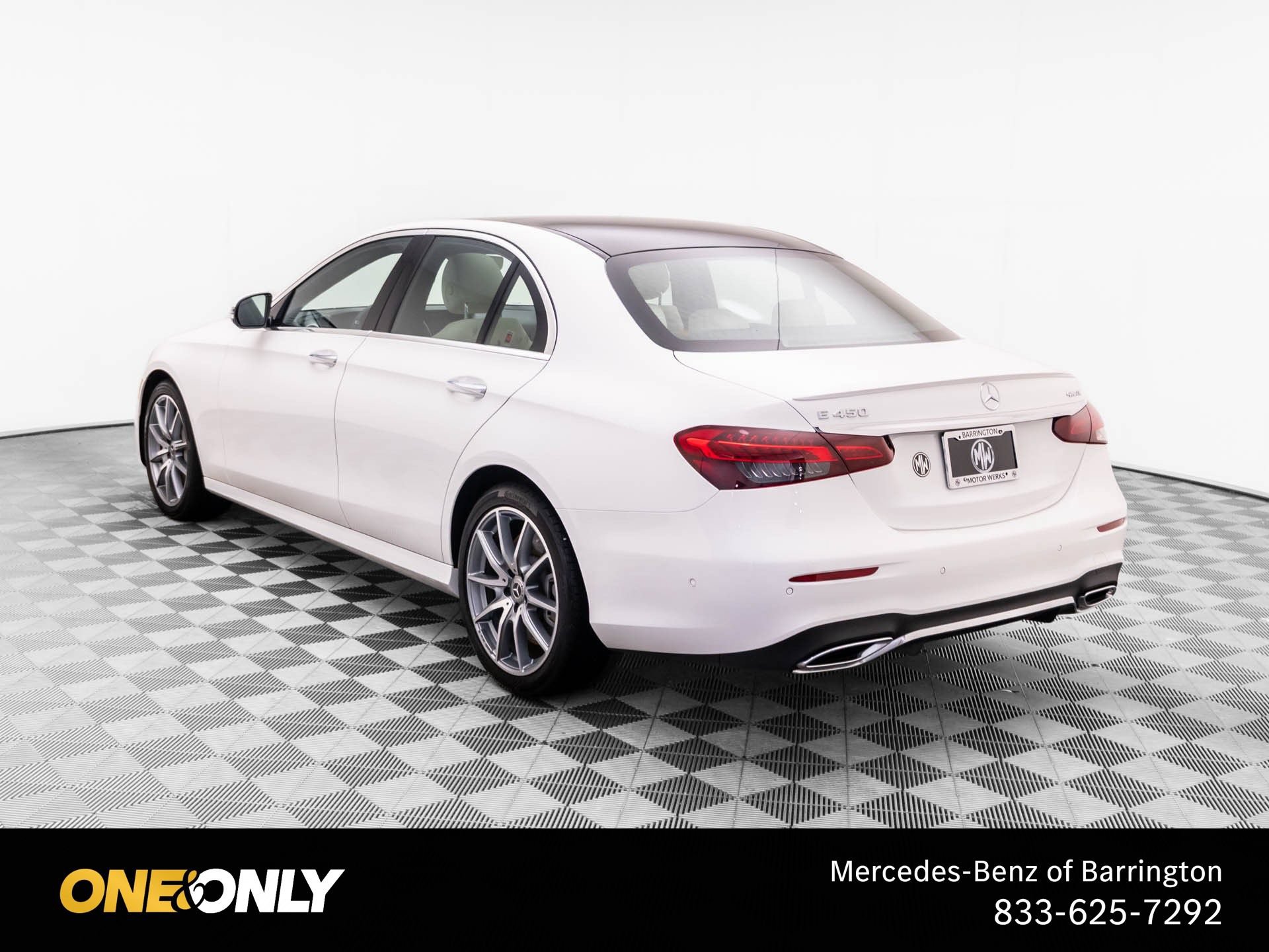 Used 2022 Mercedes-Benz E 450 4MATIC Sedan image 3