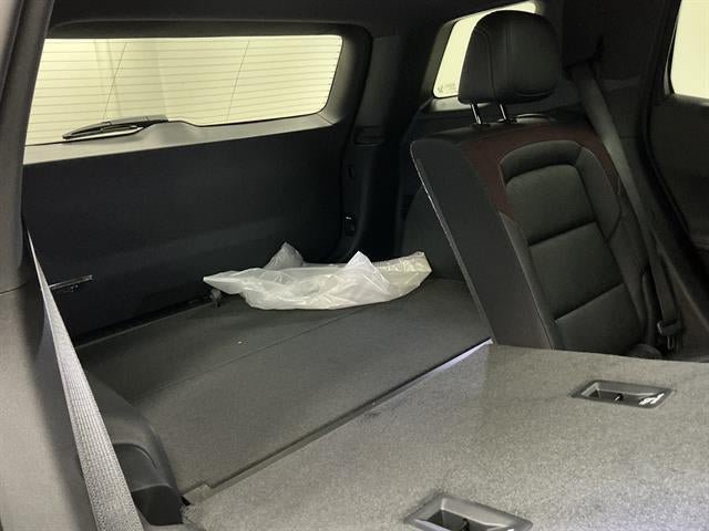New 2026 Chevrolet Equinox RS w/ LPO, Floor Liner Package AWD/4WD image 31