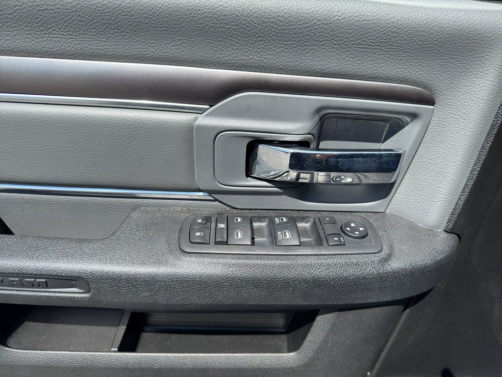 Used 2024 RAM 1500 Classic SLT image 10