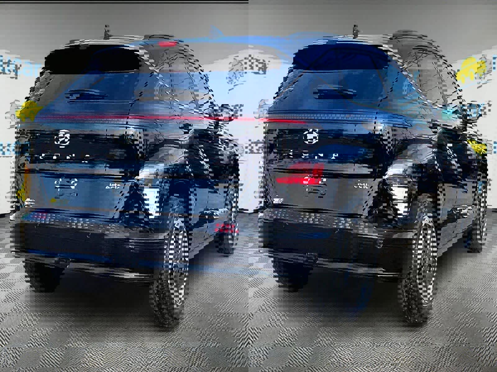 Used 2024 Hyundai Kona Limited image 6