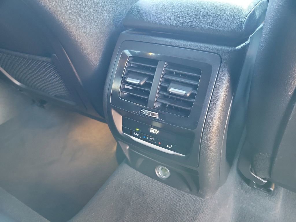Used 2019 BMW X3 sDrive30i w/ Driving Assistance Package image 18
