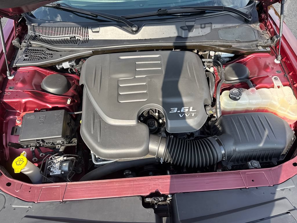 Used 2018 Dodge Challenger SXT w/ Super Sport Group (SS/T) RWD image 33