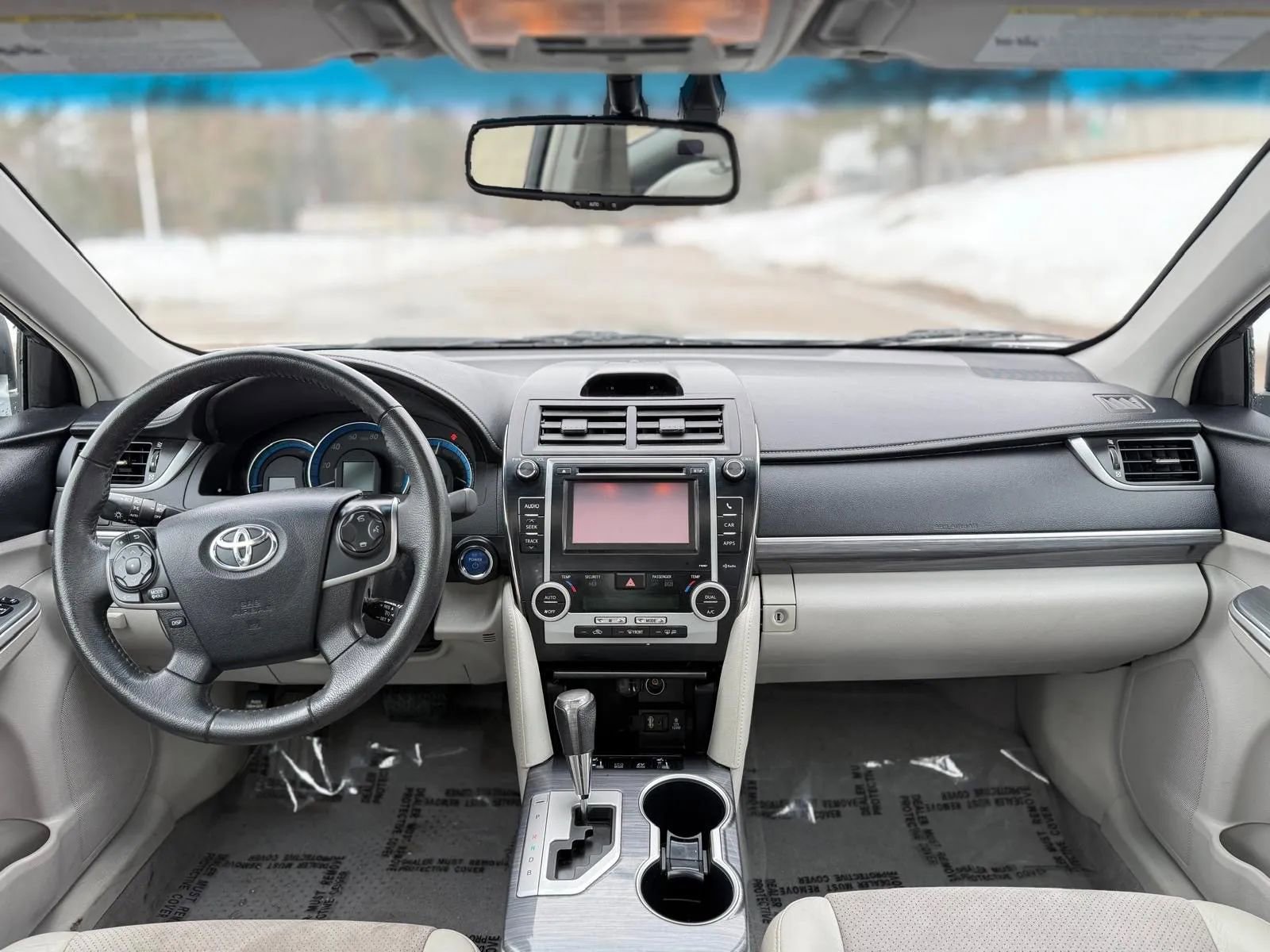 Used 2012 Toyota Camry XLE w/ Leather Pkg image 13