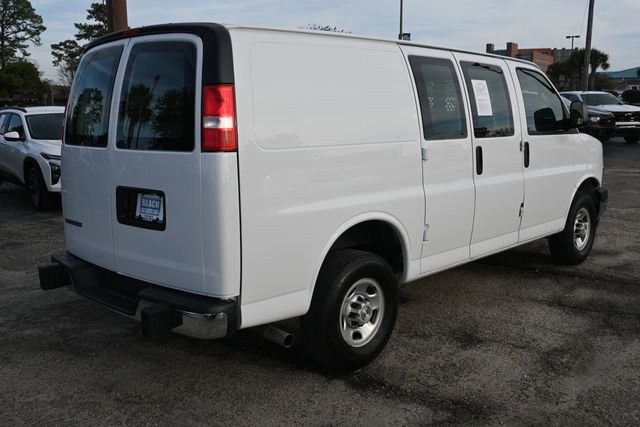 Used 2024 Chevrolet Express 2500 w/ Driver Convenience Package image 5