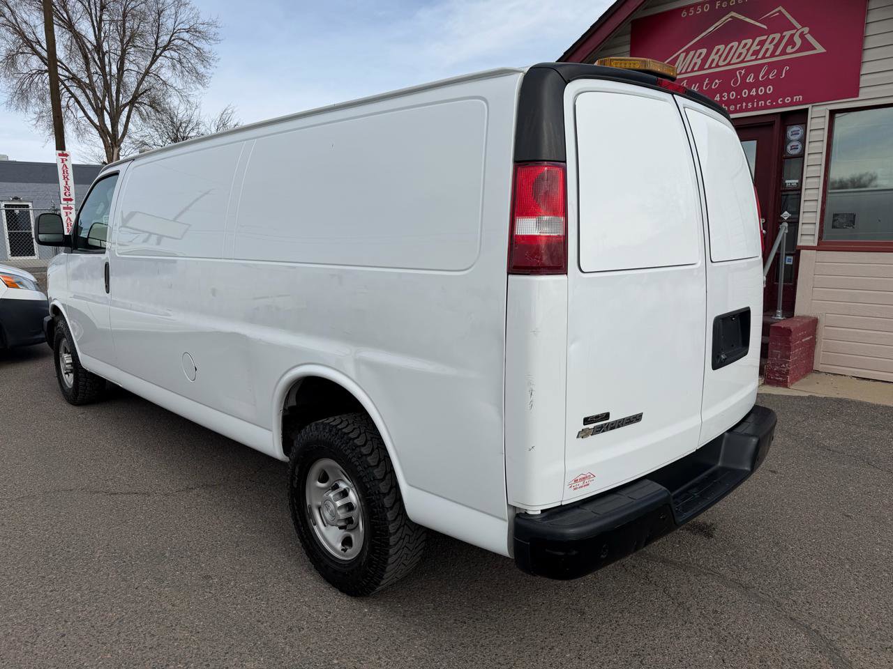 Used 2020 Chevrolet Express 2500 Extended w/ Communications Package image 7