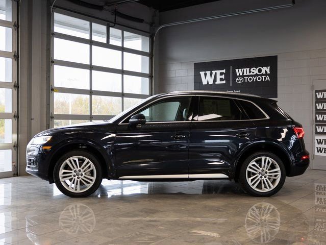 Used 2019 Audi Q5 Prestige w/ Prestige Package image 1
