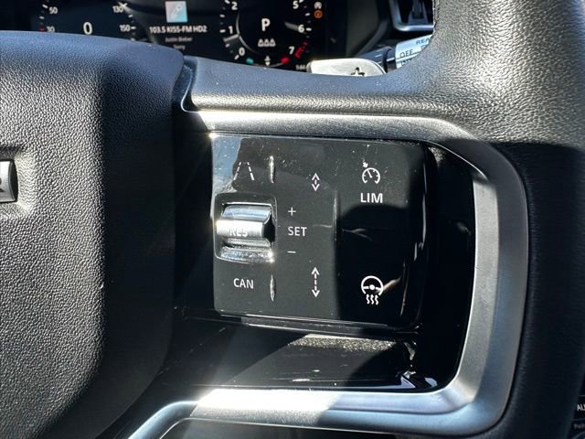 Used 2023 Land Rover Range Rover Velar R-Dynamic S image 26