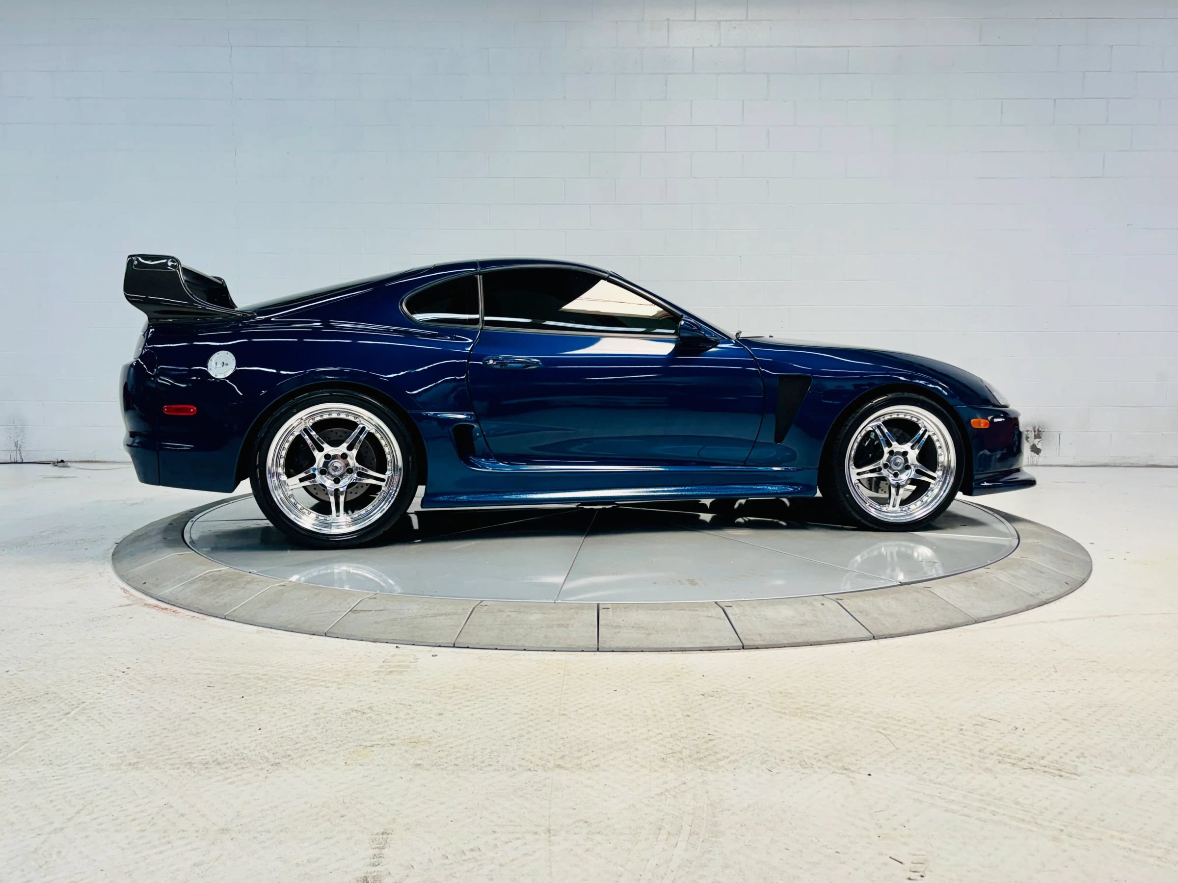 Used 1994 Toyota Supra Turbo RWD image 5