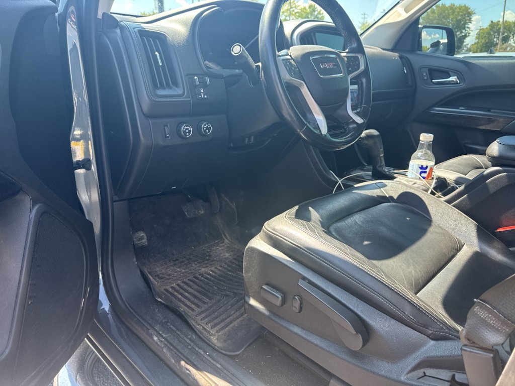 Used 2016 GMC Canyon SLT w/ Driver Alert Package AWD/4WD image 9